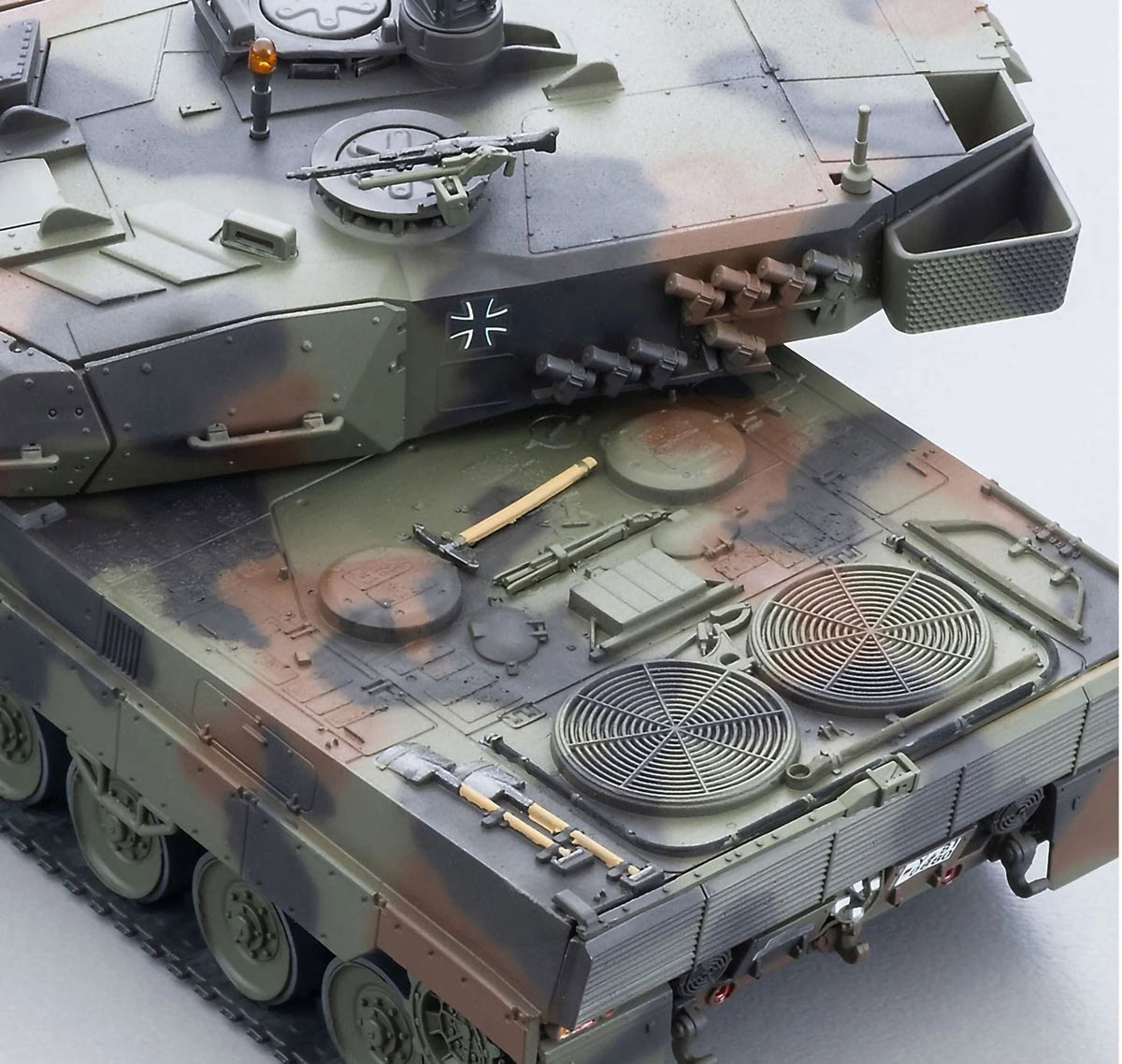 AS005 Leopard 2A5 1/64 Scale Diecast Car Arsenia64 Tomytec NIB