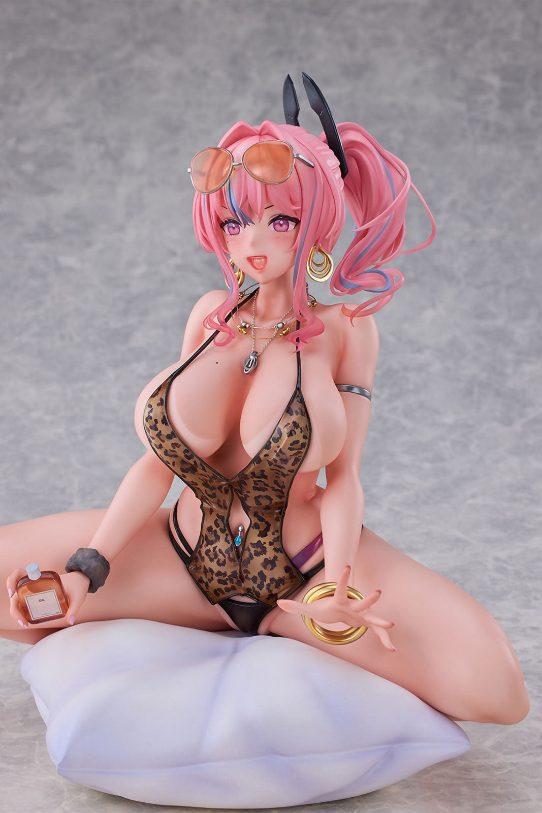 Azur Lane Bremerton Pillowed Counseling 1/4 Scale PVC Figure Figurine Alphamax