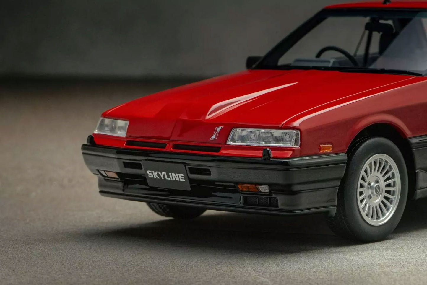 Nissan Skyline 2000 Turbo RS-X Red 1/18 Scale Resin Model Car Samurai Kyosho NIB