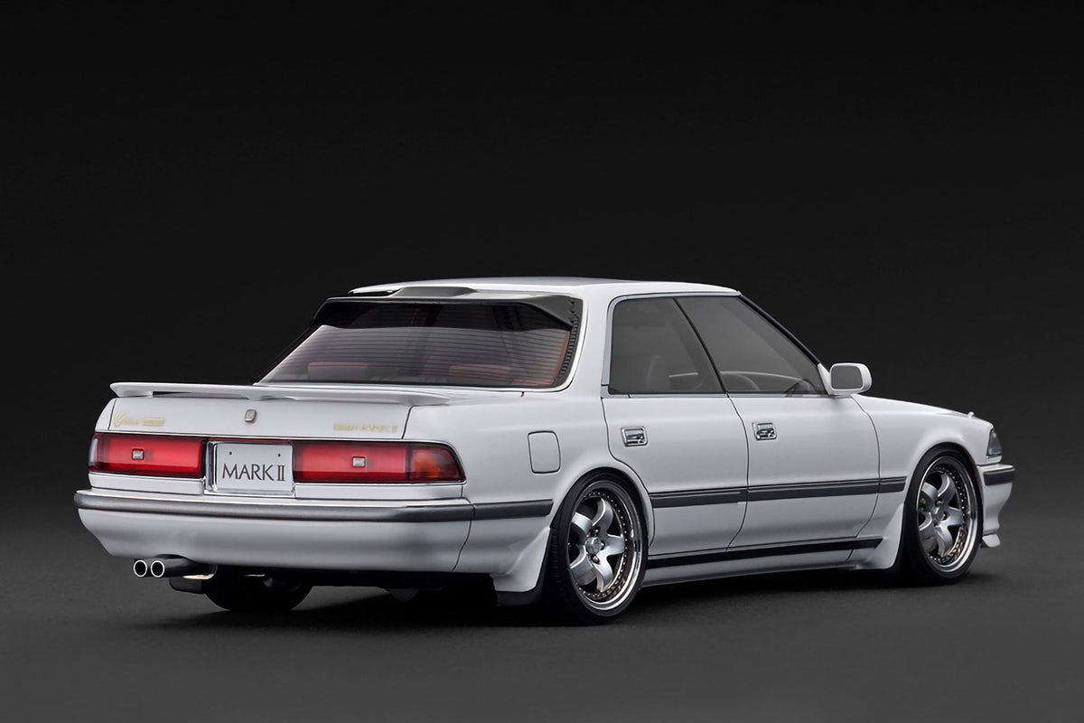 TOYOTA MARKII2.5 Grande LIMITED GX81 White 1/18 Scale Resin Car Ignition Model