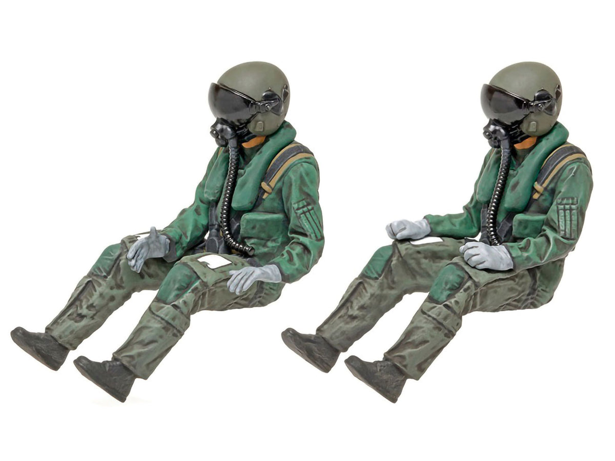 Tornado GR.4 w/Pilot Figure 1/32 Scale Model Kit Tamiya Italeri NIB